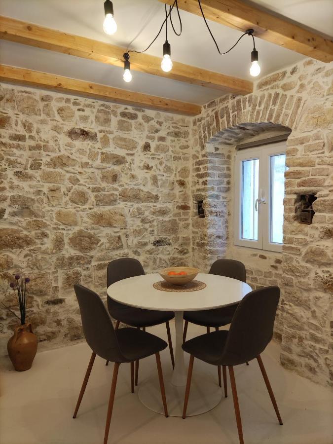 Zaira's Corfu Town Apartment